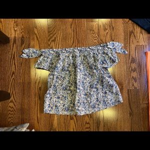 Abercrombie off the shoulder shirt